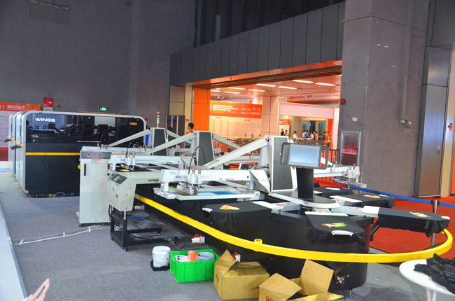 誠拓全自動雙數(shù)碼印花機